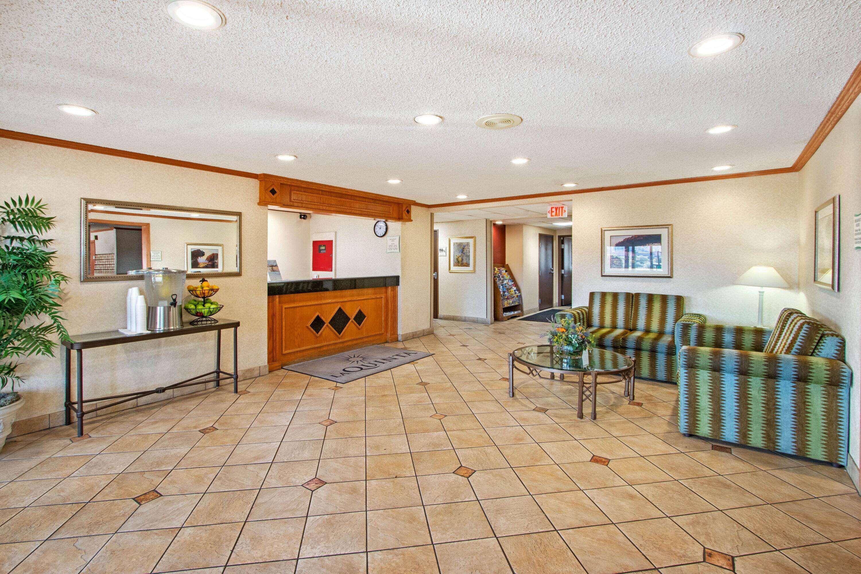 La Quinta By Wyndham Albuquerque Journal Ctr Nw Hotel Екстериор снимка